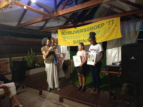 Voorleesfestijn in Suriname