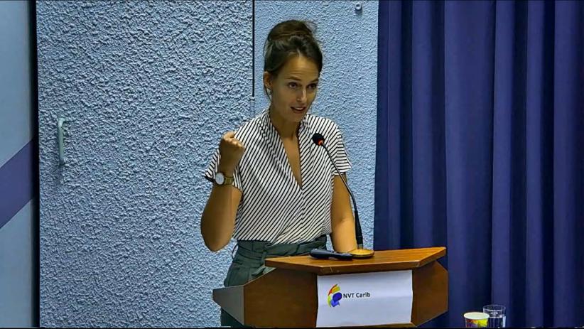 Nikki de Jong, beleidsadviseur Taalunie